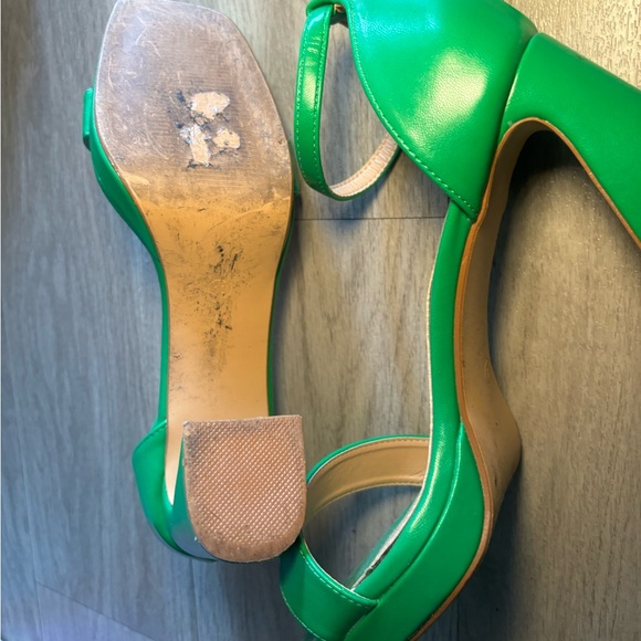 Green SHEIN Heels - Picture 2 of 5